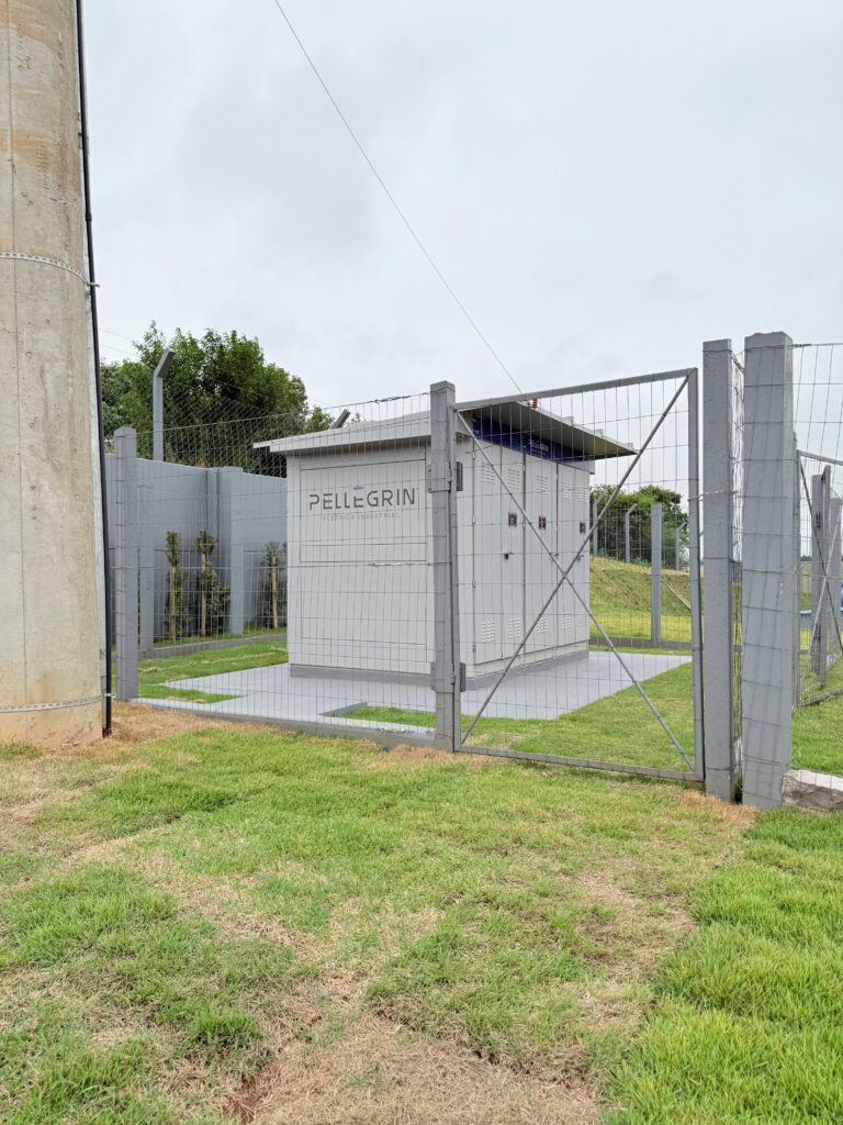 Instalações de cabines primárias, subestações de energia elétrica em média tensão e baixa tensão