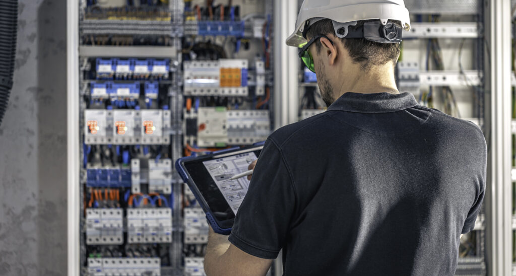 Estudo de coordenação e seletividade de instalações elétricas